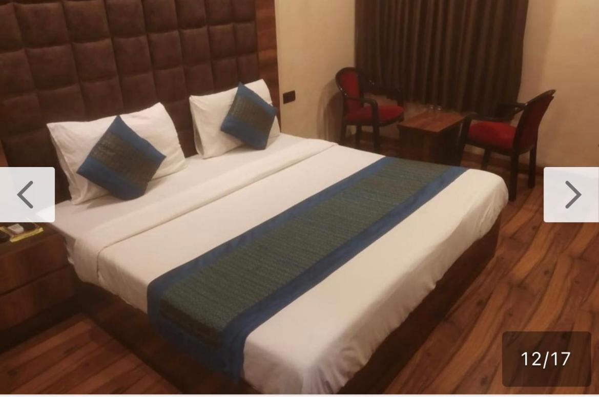 Hotel Star Palace - Near Karol Bagh Metro Delhi  Exteriör bild
